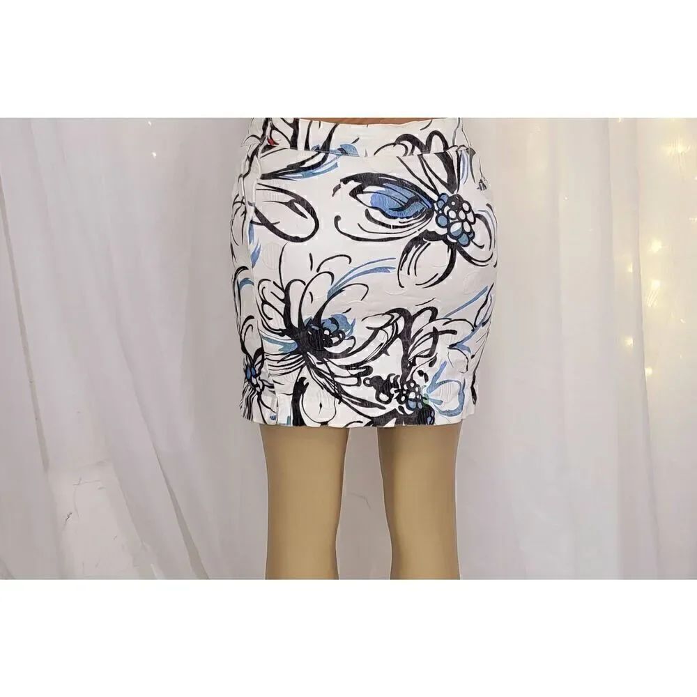 Bugatchi skirt - Picture 3 of 5
